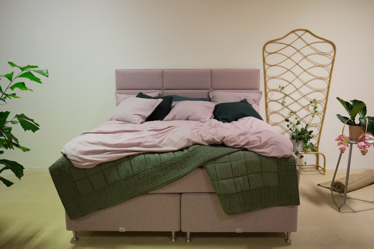 Gratis hoofdbord/Viking Beds boxspring slaapkamer Wonen.nl